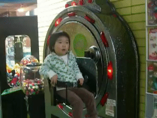 gif of shen going up on this ferris wheel thing